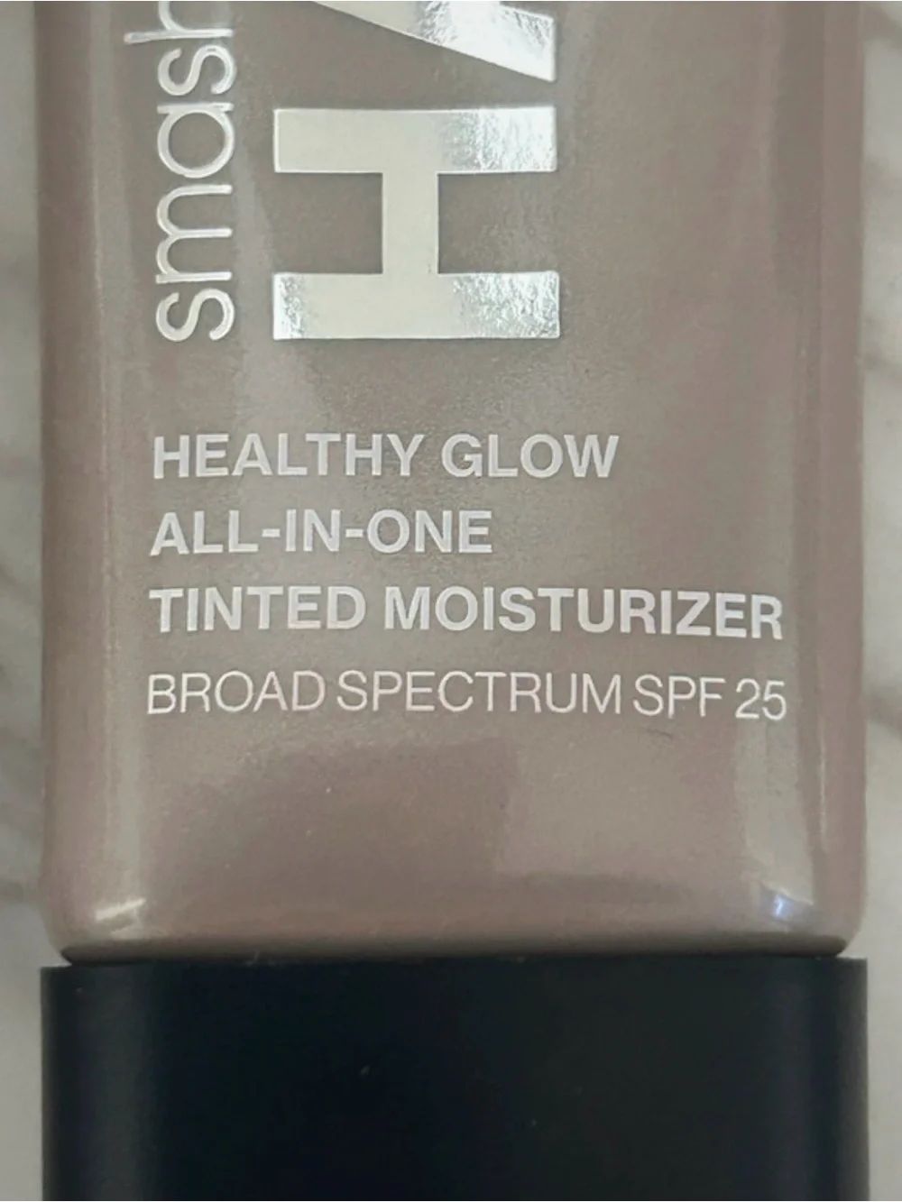 Smashbox Halo Healthy Glow Tinted Moisturizer - Taupe Beige